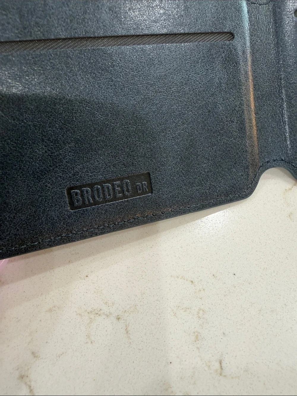 N/A circular wallet front